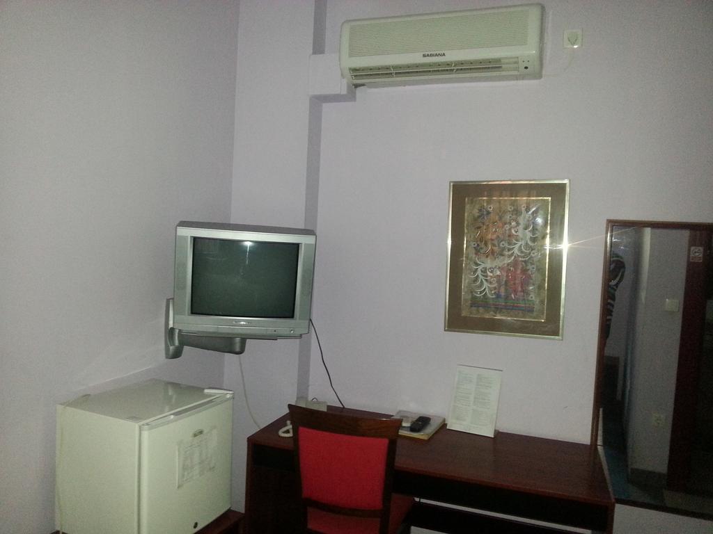 Hotel Car Semendire Oda fotoğraf