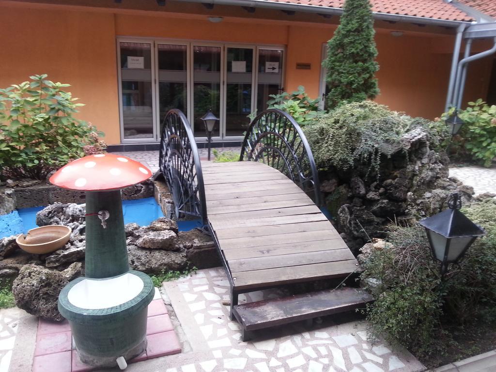 Hotel Car Semendire Dış mekan fotoğraf